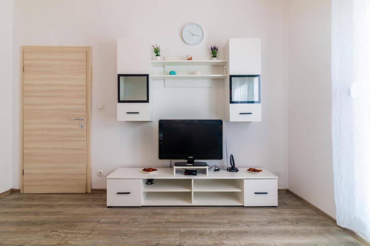 Apartments Mihael Сплит Экстерьер фото