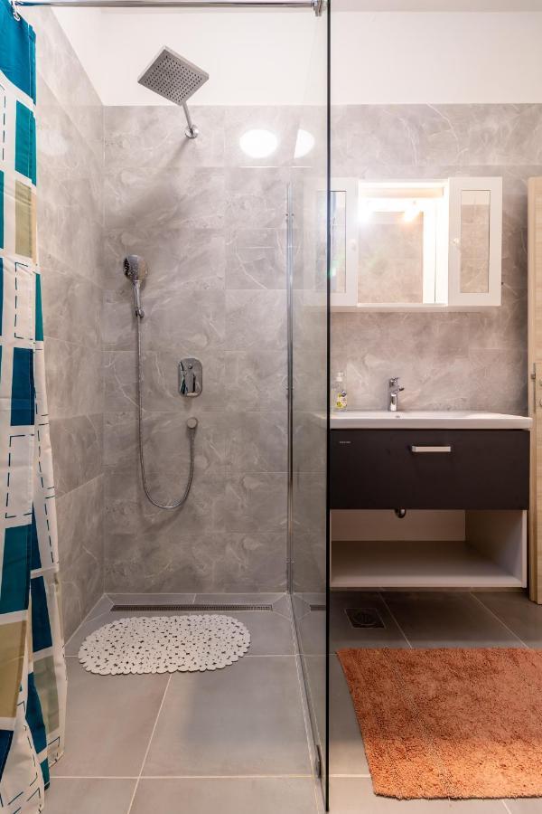 Apartments Mihael Сплит Экстерьер фото