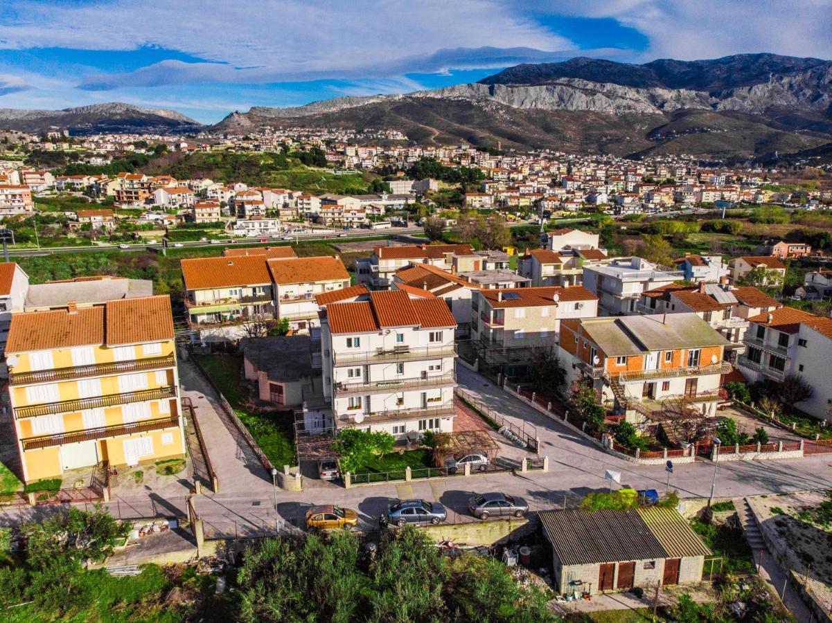 Apartments Mihael Сплит Экстерьер фото