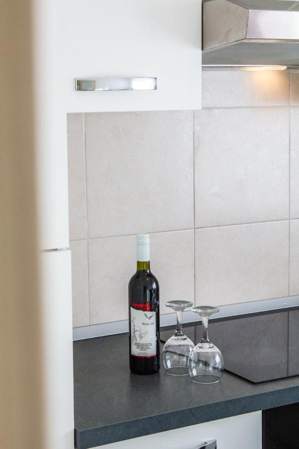 Apartments Mihael Сплит Экстерьер фото