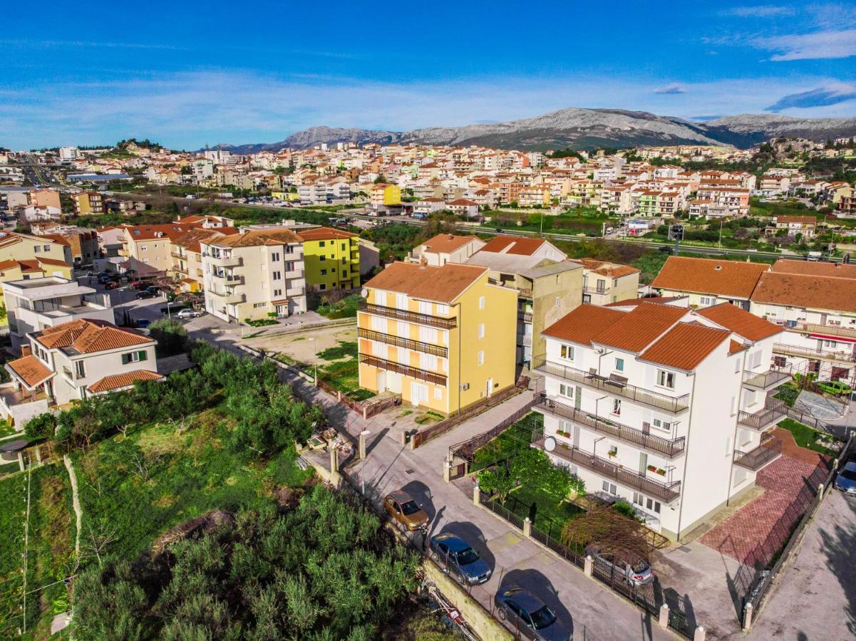 Apartments Mihael Сплит Экстерьер фото