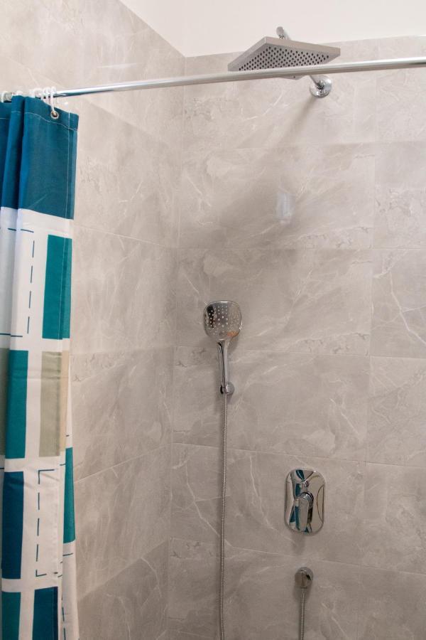 Apartments Mihael Сплит Экстерьер фото