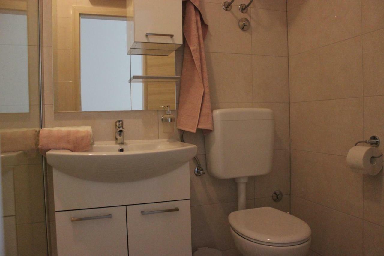 Apartments Mihael Сплит Экстерьер фото