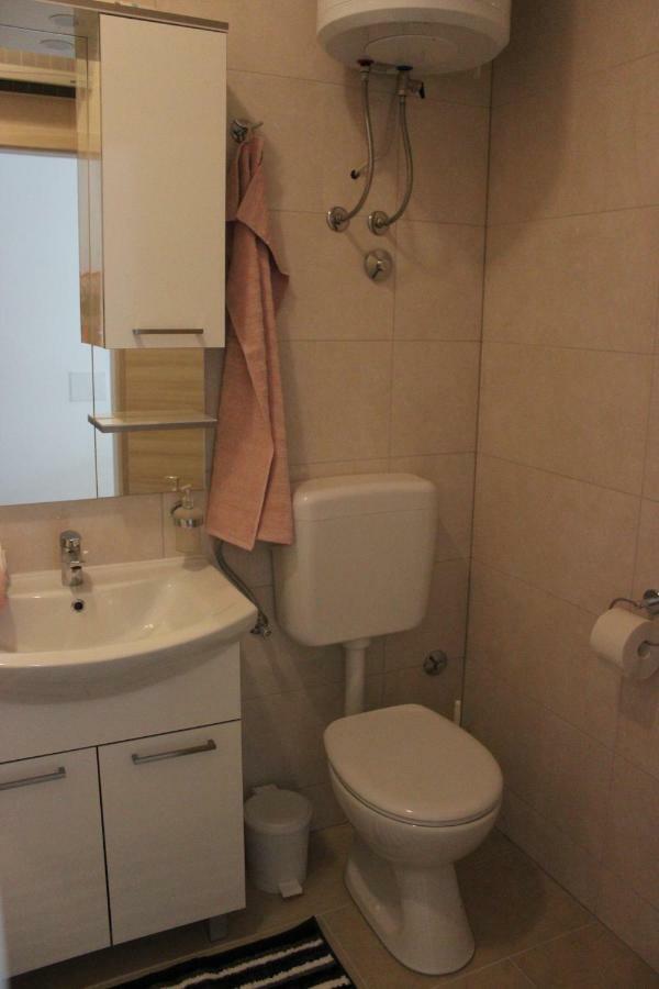 Apartments Mihael Сплит Экстерьер фото