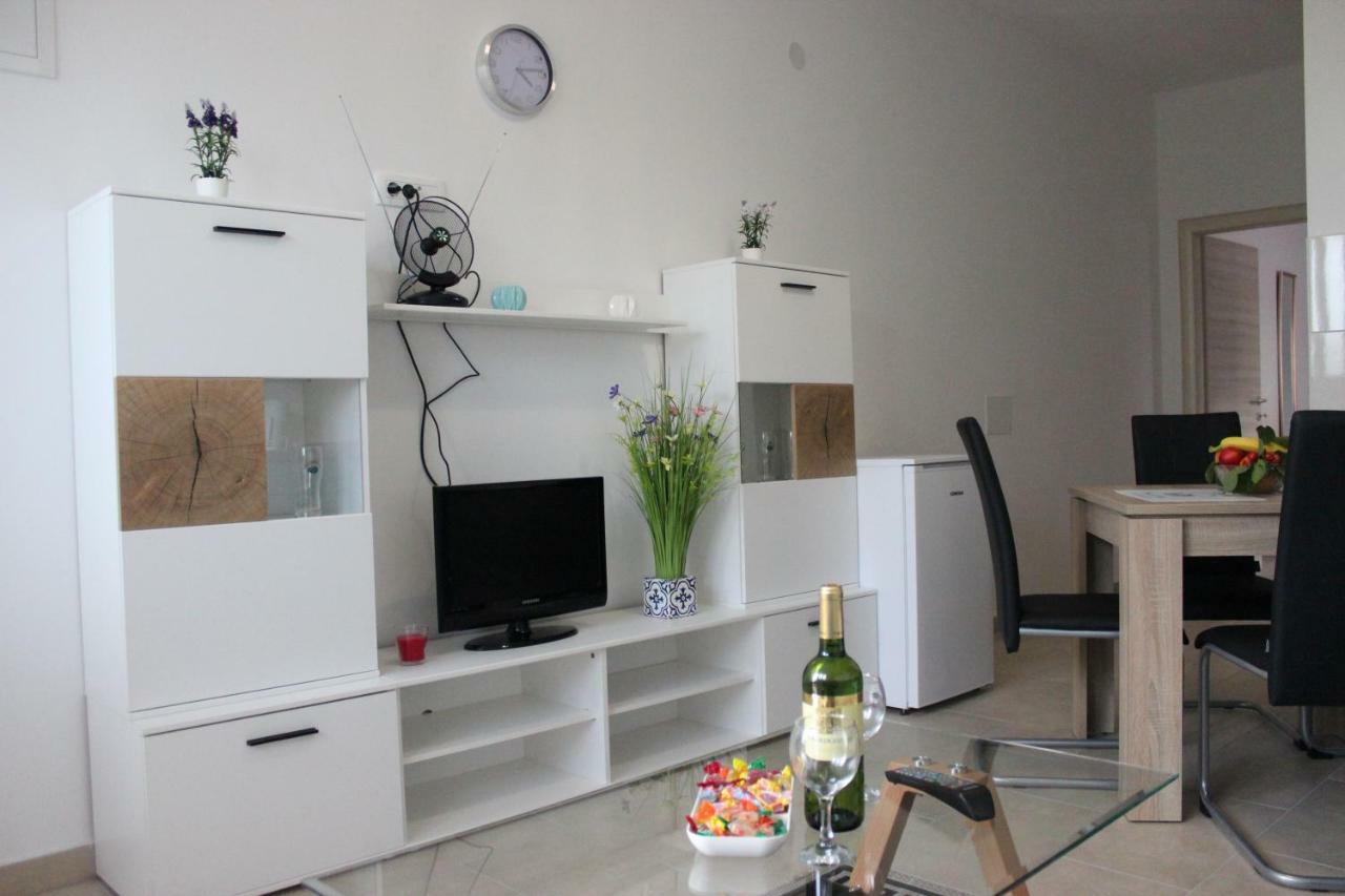 Apartments Mihael Сплит Экстерьер фото